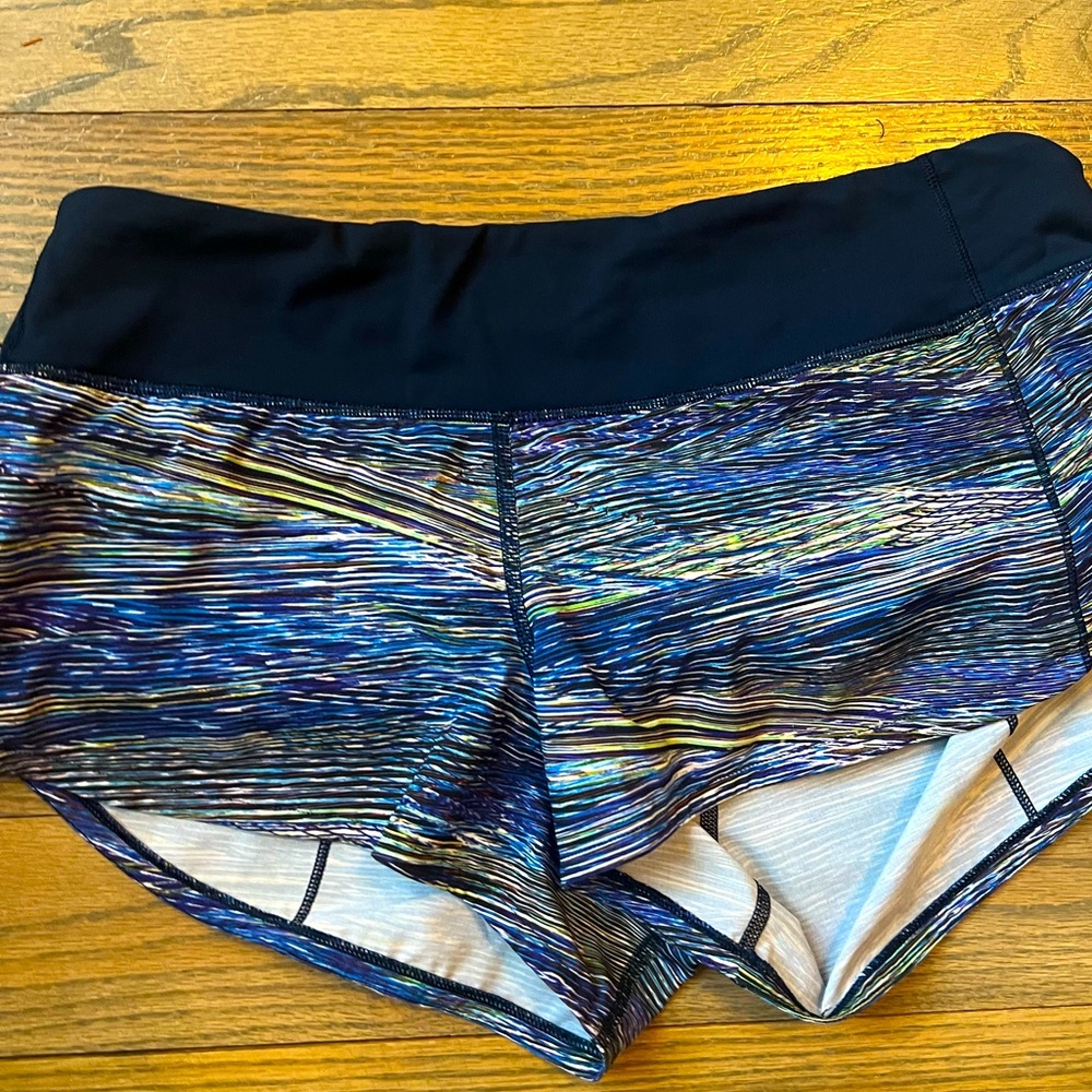 Lululemon Speed up shorts lined size 6